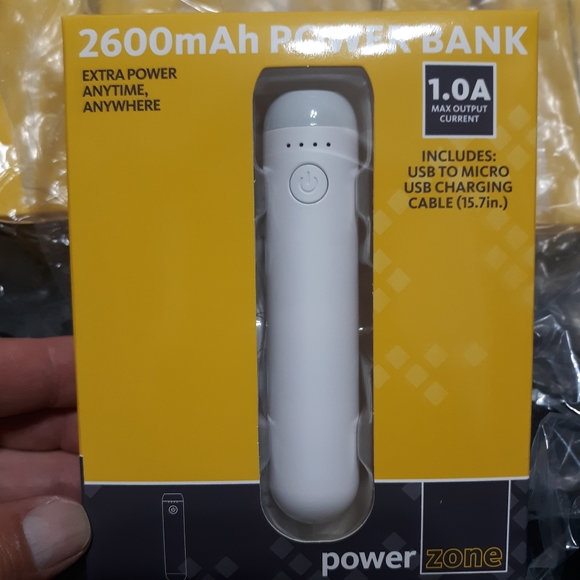 Lot Of 10 Power Zone 2600 mAh Power Banks - Picture 2 of 3
